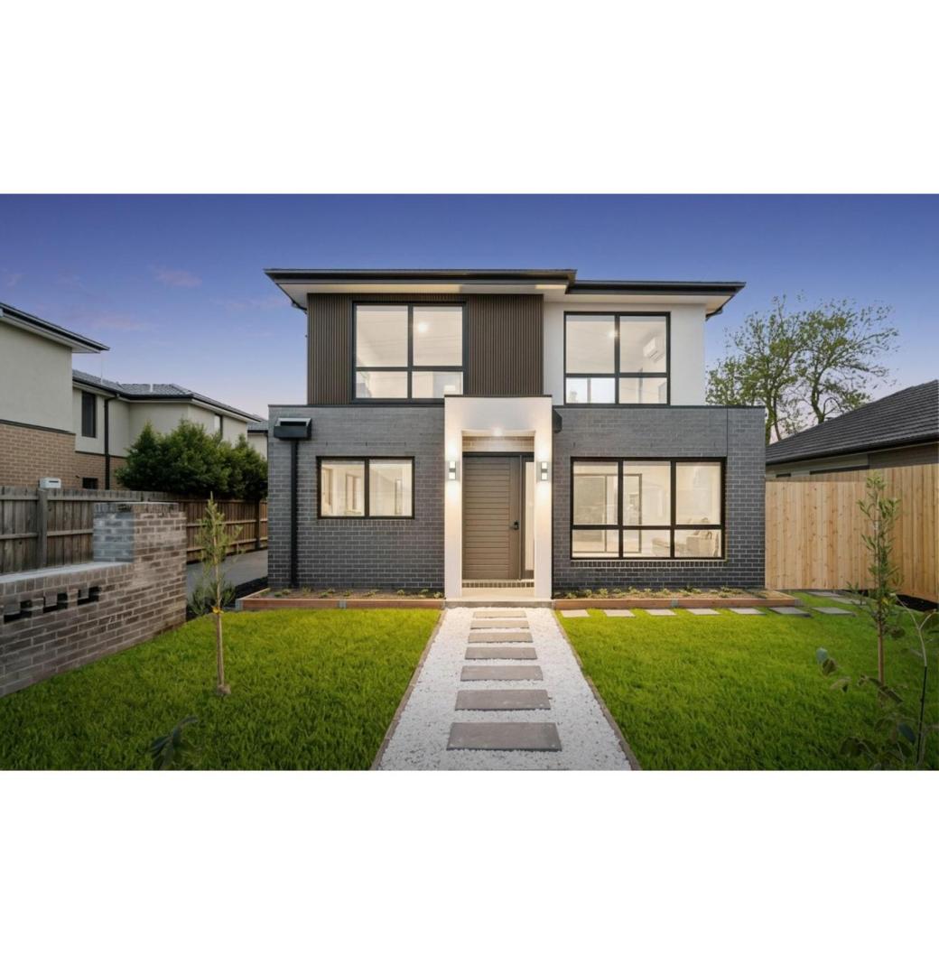 Silver travertine pavers Melbourne | Atlas Tile & Stone