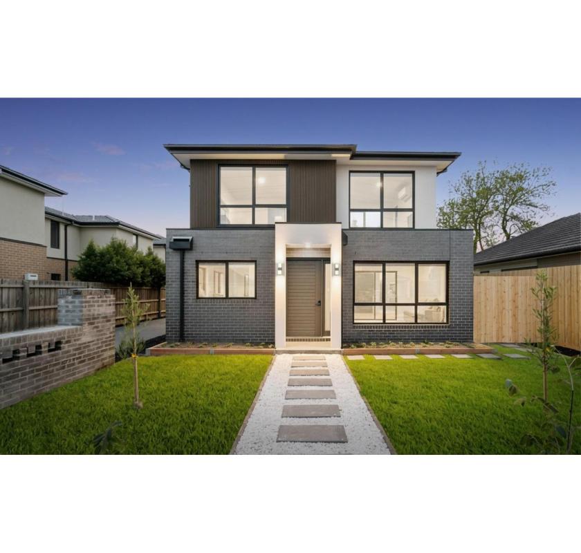 Silver travertine pavers Melbourne | Atlas Tile & Stone