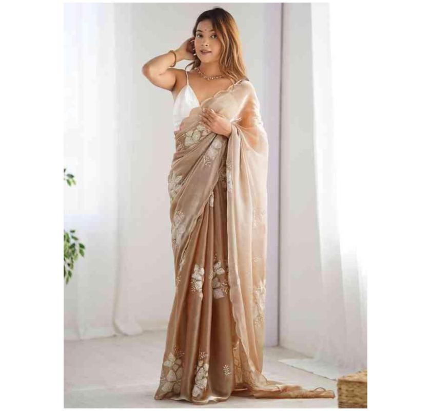 Get sleeveless saree