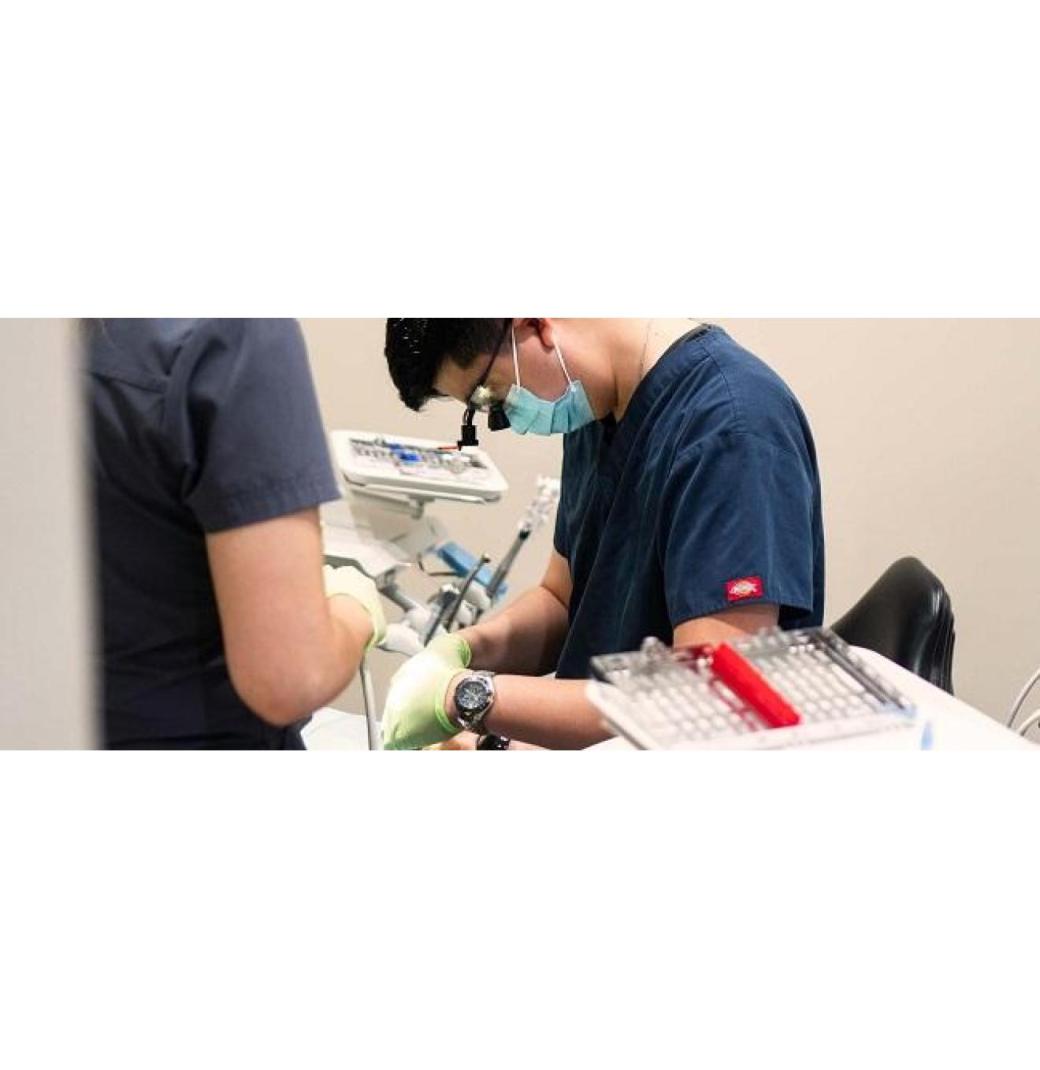 How Can I Find Reliable Full Arch Dental Implants Near Me? - 2/3