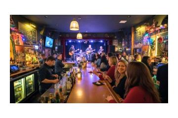 Find Top Live Music Bars & Wineries in Oceanside for Valentine’s 2026