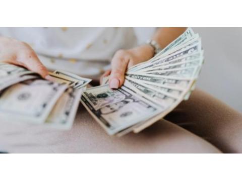 Money Lender