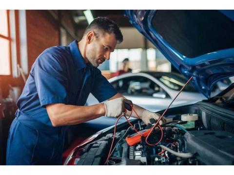 Keep Your Hybrid Running Smoothly with Hybrid Battery Service