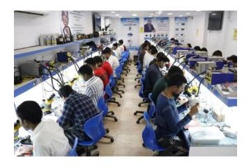 Join a Mobile Repair Course for Practical Training