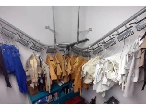 Overhead Enclosed Track Conveyor