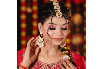 Lakmé Academy, Saket – Learn Nail Extensions with Professional Training