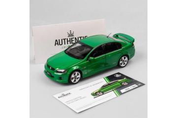 Elite Die Cast Models and Classic Carlectables 1/18 for Passionate Collectors