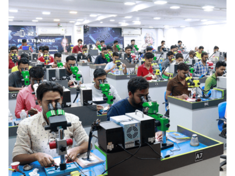 What are the Benefits of Joining a Cell Phone Repairing Institute