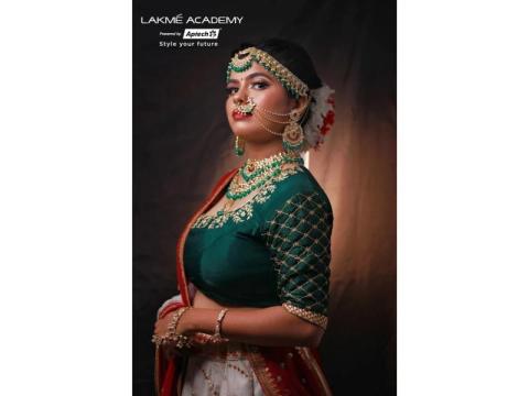 Lakmé Academy Powered By Aptech:-Beautician Makeup Course in Satellite Ahmedabad