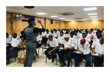 What Are Online Communication Classes and Their Benefits