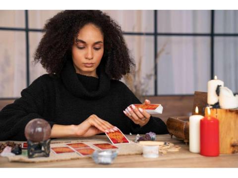 Need Answers About Your Future? IO Psychics Can Help You Find Clarity