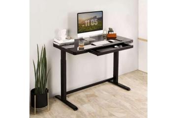 Minimalist Standing Desk Dubai for Clean Modern Workspaces
