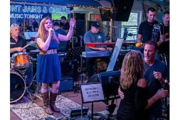 Find Top Venues with Live Music in Temecula for Weekend Nights