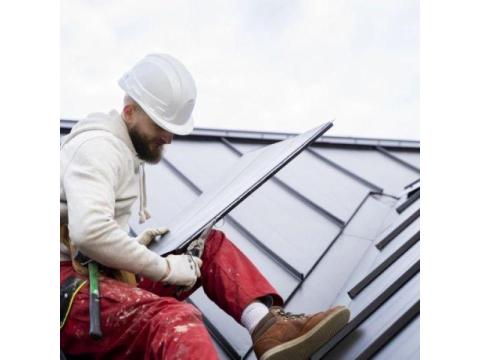 Emergency Commercial Roof Repair in Texas