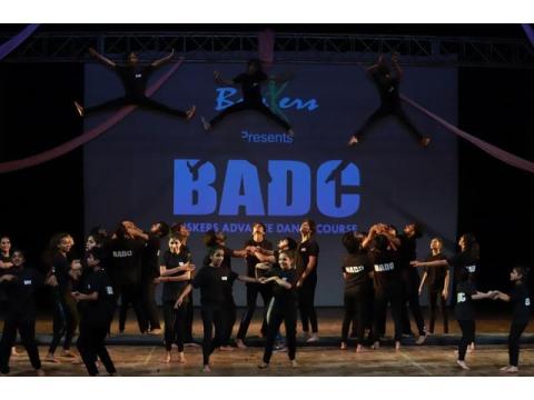 Dance Class in Mahesh Nagar – Buskers Dance Institute