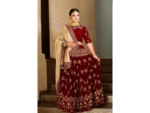 Lakmé Academy Powered By Aptech:-Hair Style Training in Satellite Ahmedabad