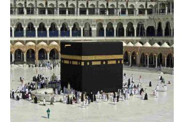 Summer Umrah Package: Comfortable Travel with Complete Support