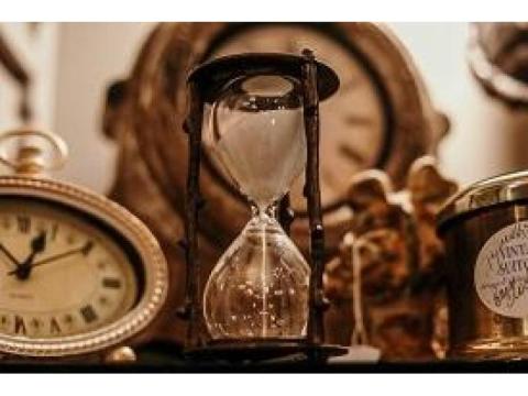 Discover the True Value of Your Antiques Today