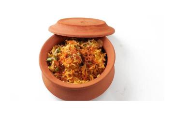 Indian Street Food in Den Haag - The Real Thing, No Shortcuts