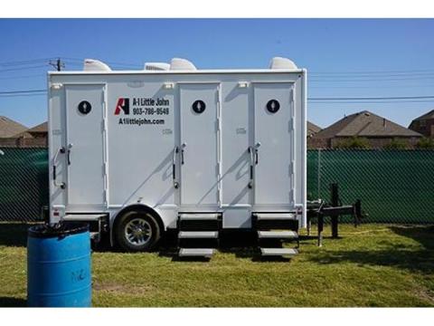Flushing Restroom | Luxury Portable Restrooms For Rent