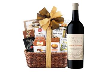 Wine and Chocolate Gifts – Sweet & Elegant Gift Ideas